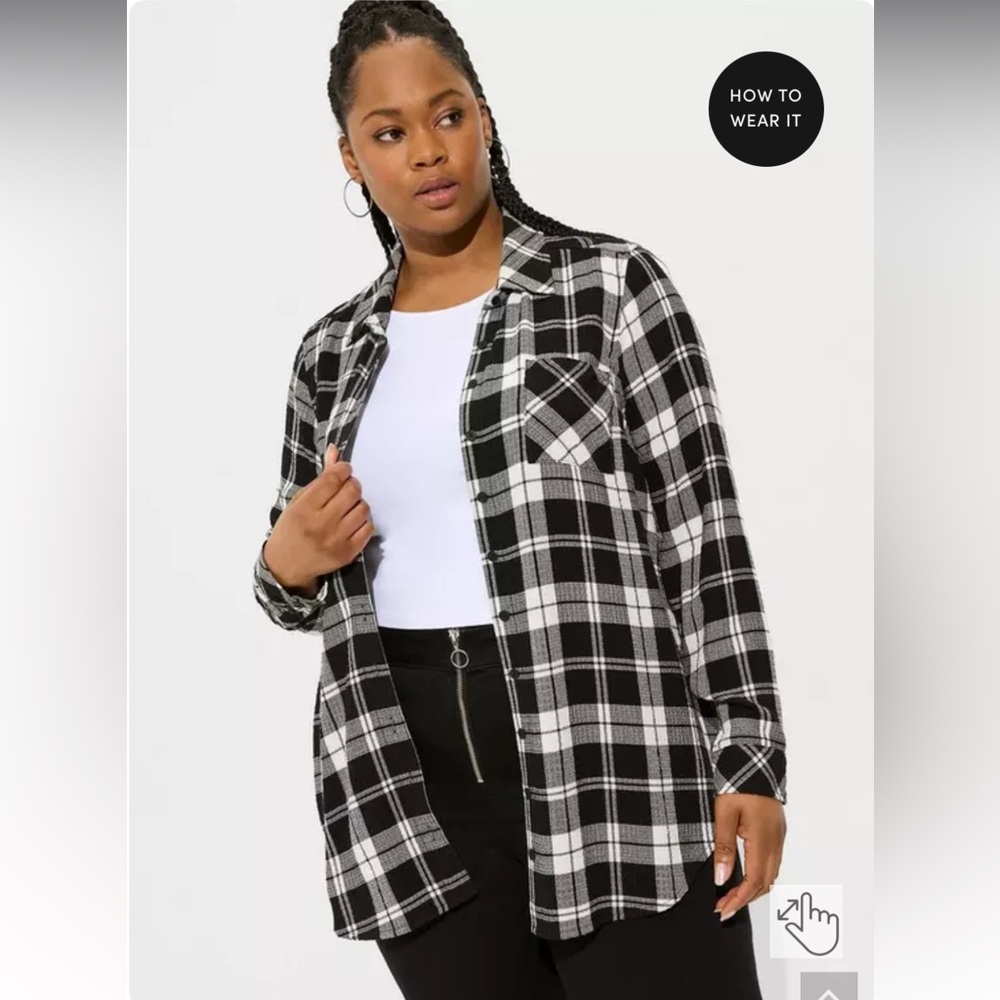 Torrid black and white plaid button down shirt